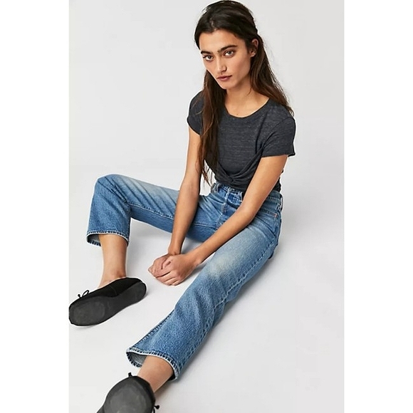 New Levi's WEDGIE STRAIGHT JEANS Size 25 & 29 - Picture 11 of 16